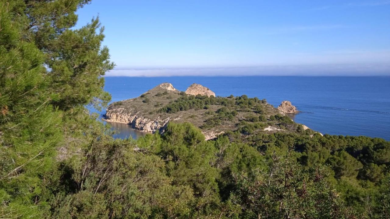 Cala Blanca *